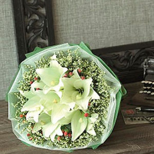 Mixed Cut Flowers White