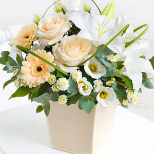 Cream Exquisite Arrangeme