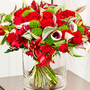 Luxurious Bouquet with Re