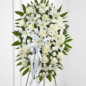 Exquisite Tribute Standin